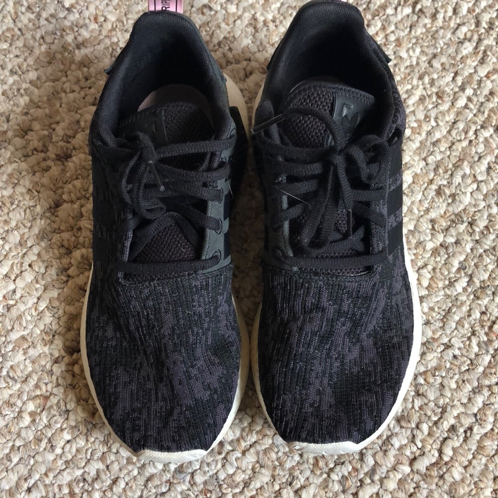 Women’s Adidas NMD R1s